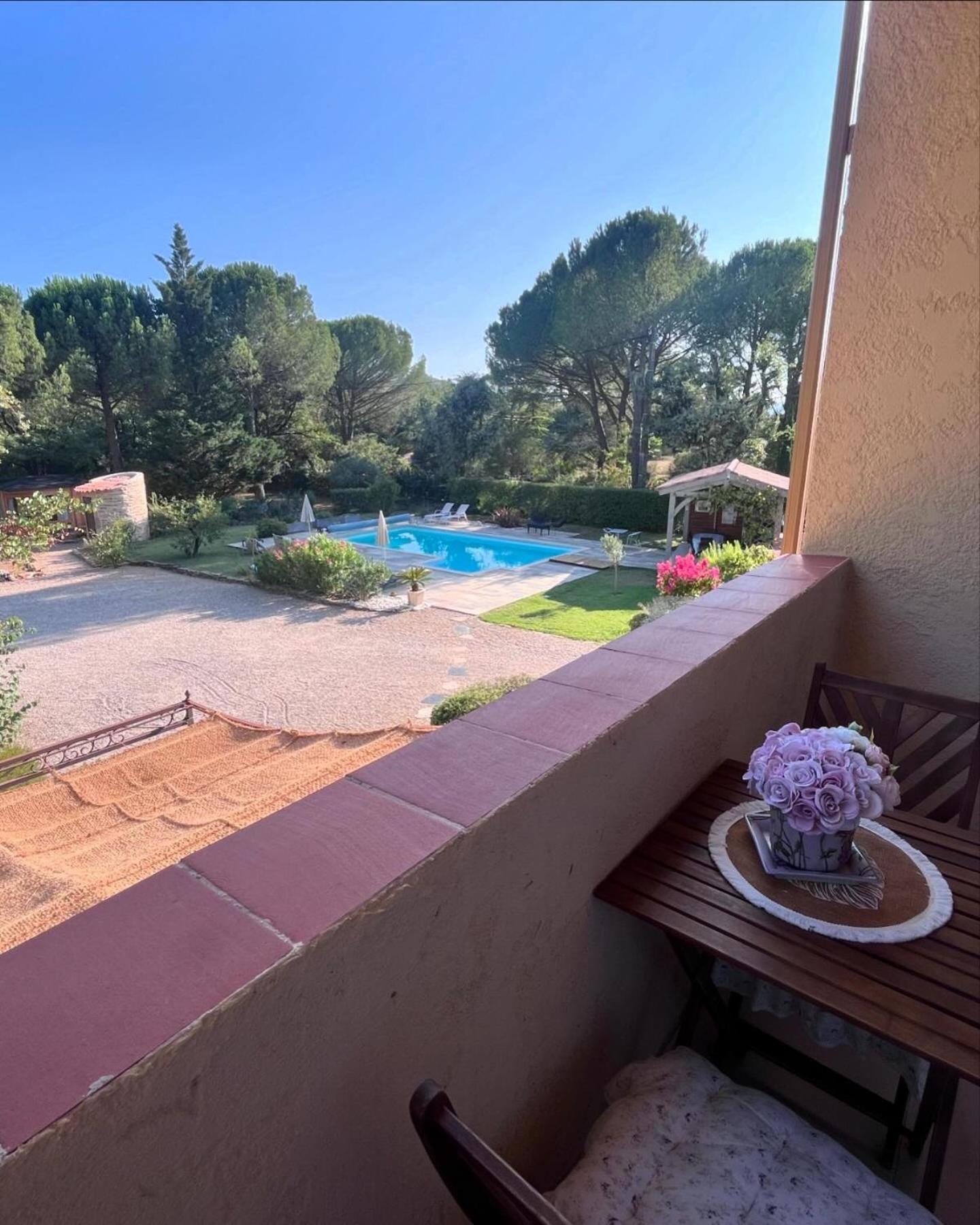 La Maison De La Cigale Forcalqueiret Esterno foto